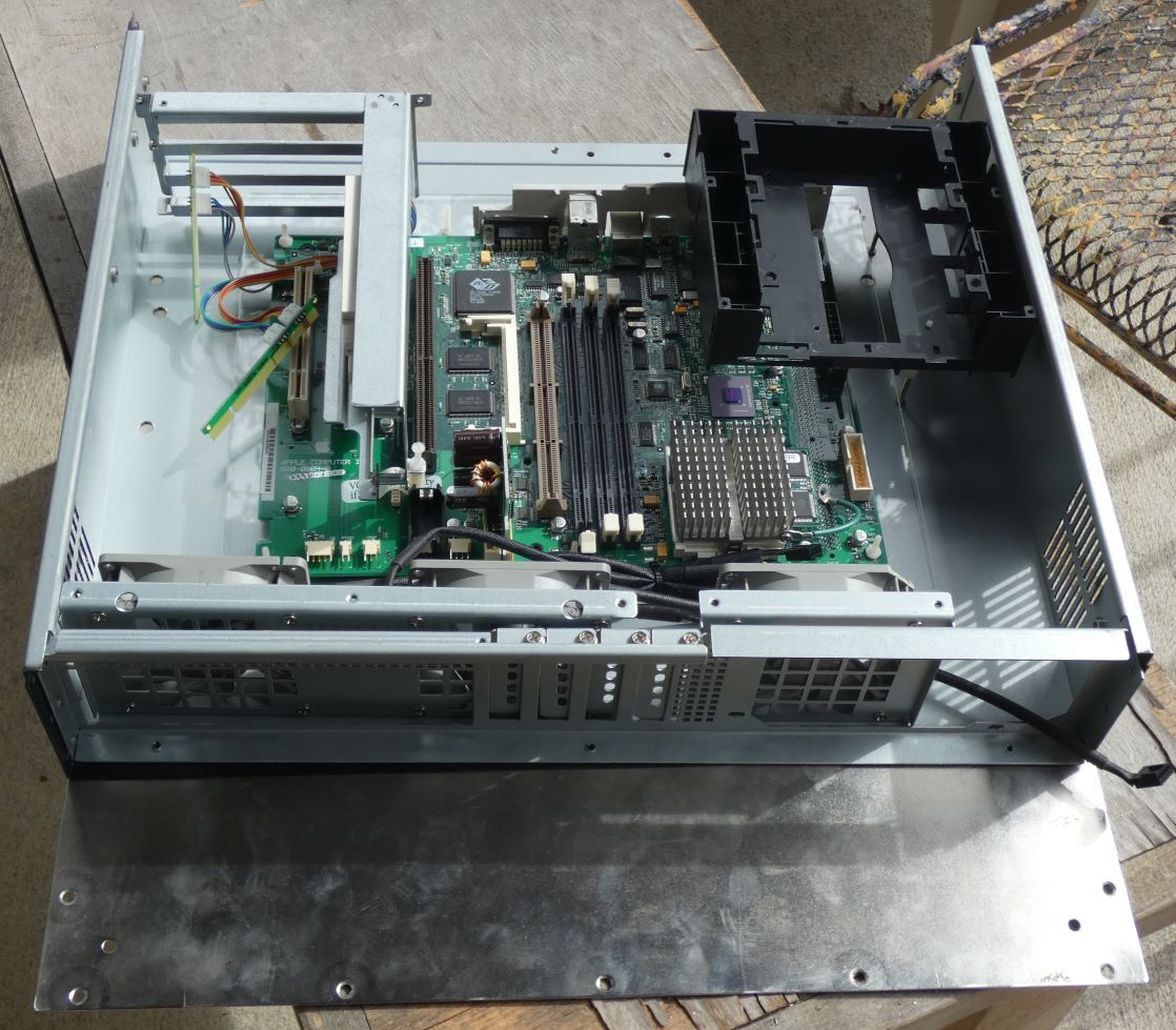 2UBG3- shorter -case-00-30cs.JPG