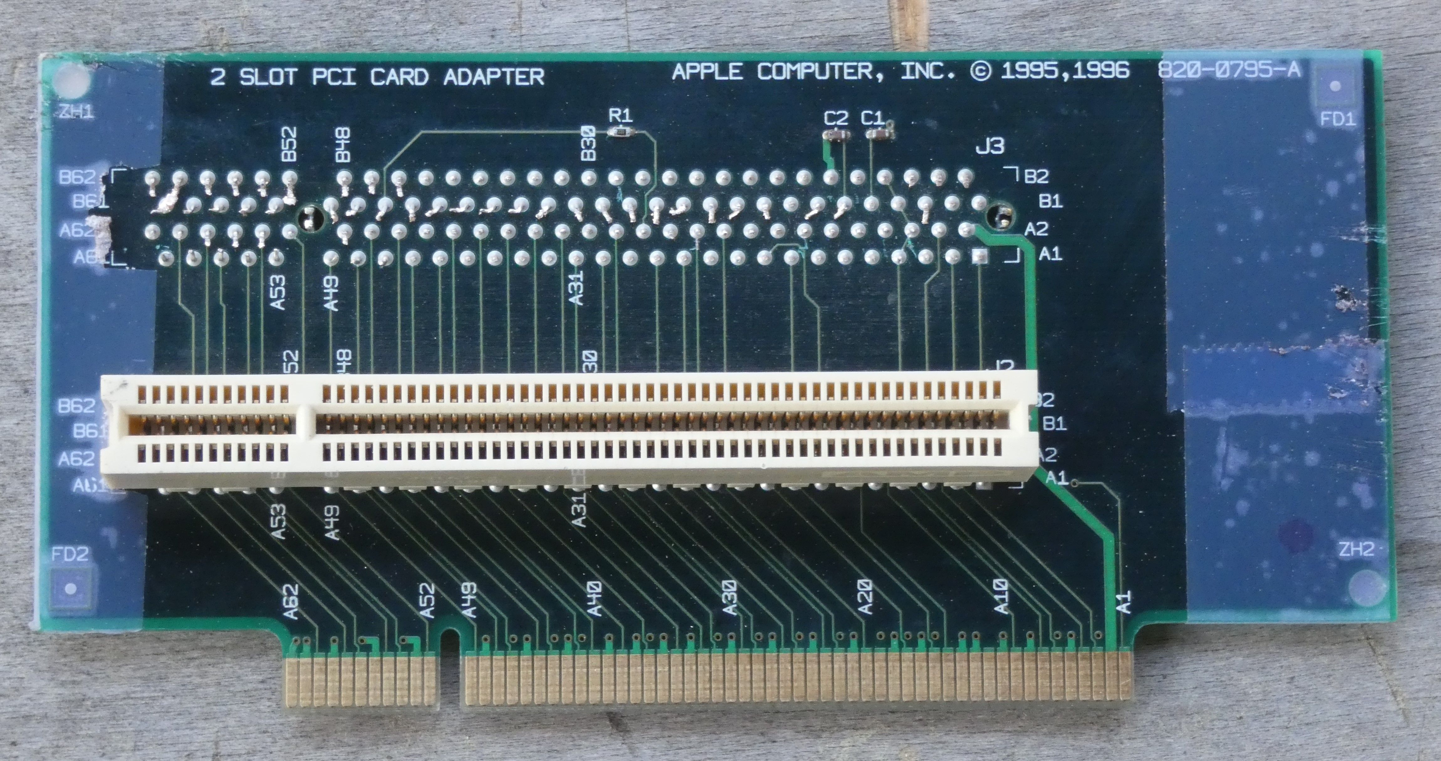 6400-PCI-Riser-Sans-Connector.JPG