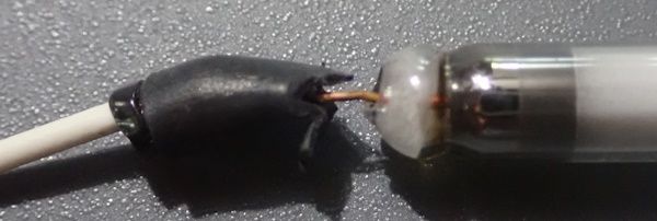 CCFL-bulb-connection.jpg