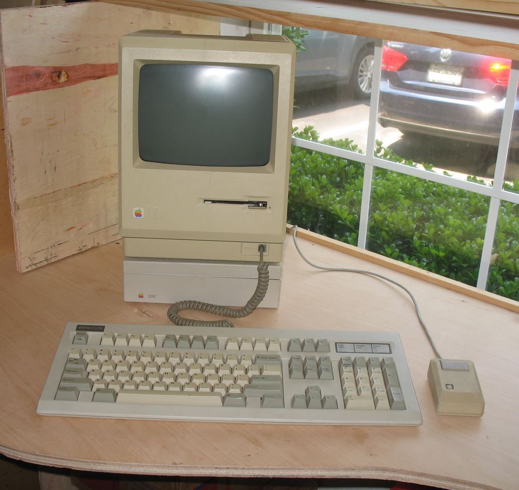 Drexel-Micromac Performer-CAD-Station-00.JPG