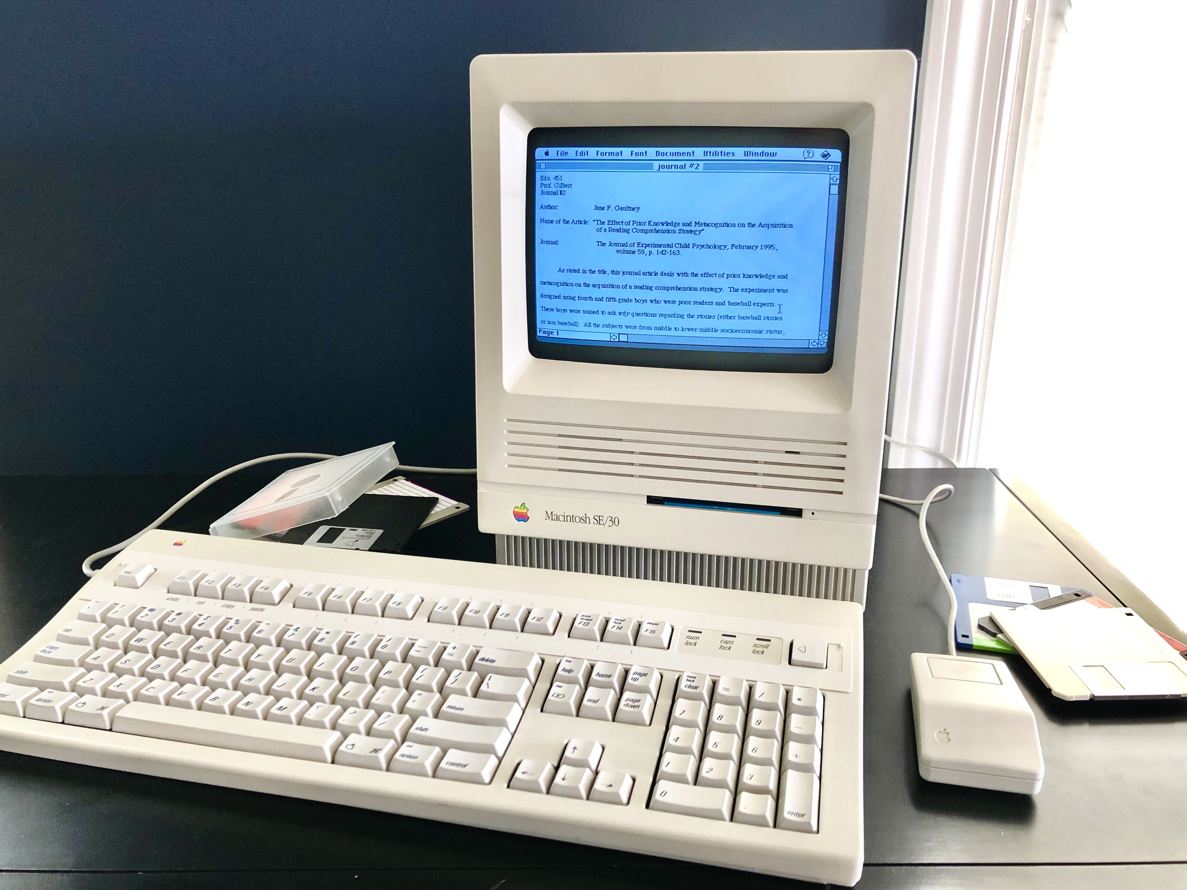 Mac SE30.jpeg