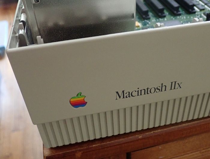 No-yellowing-of-case.jpg