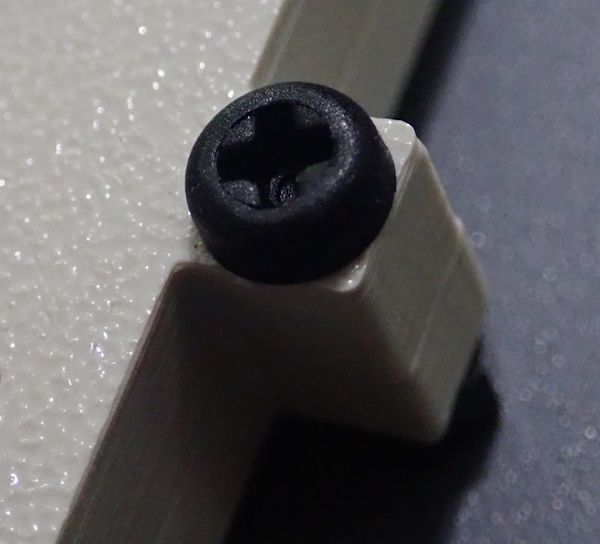 Plastic fastener.jpg