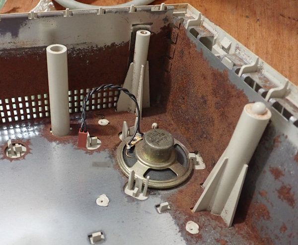 Rusted shield and bad speaker.jpg