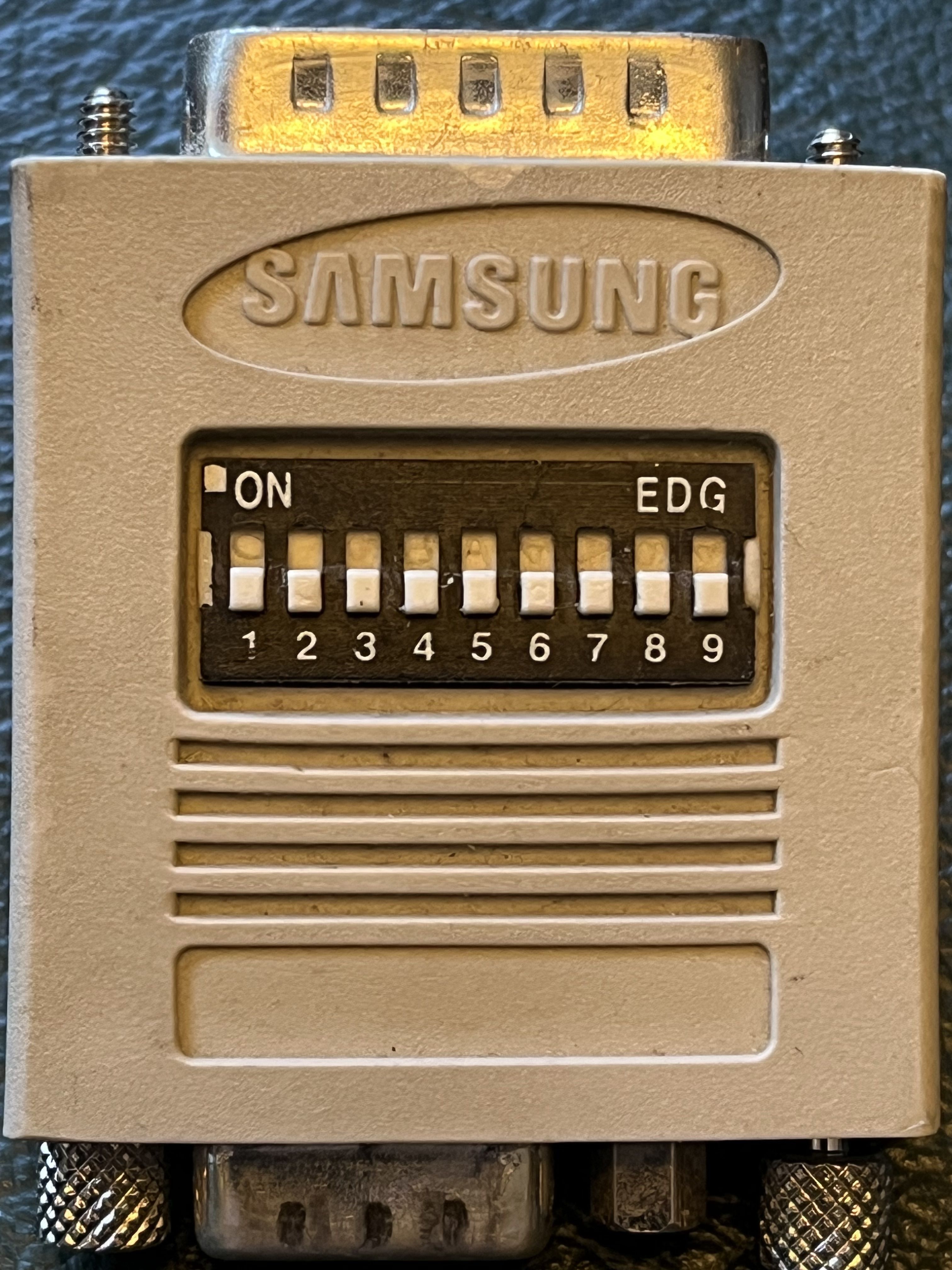 Samsung-DB15VGA-front.jpg
