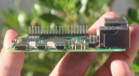 Raspberry-Pi-5-HDMI-micro-HDMI-camera-display-connectors.jpg