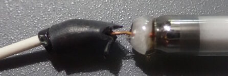 CCFL-bulb-connection.jpg